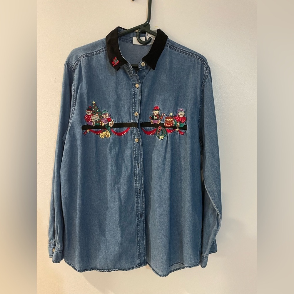 Denim embroidered holiday button-down shirt size XL Bobbie Brooks